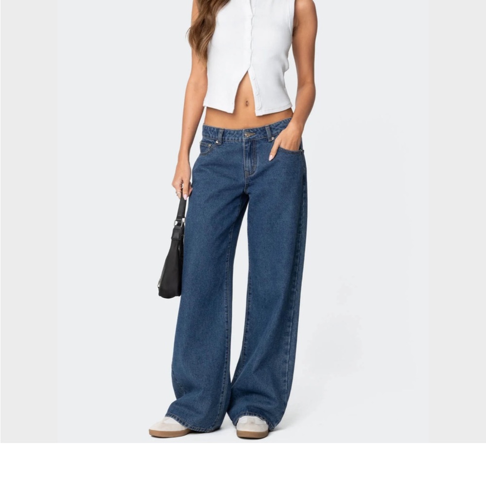 **NWT** Edikted blue washed Jeans 100% cotton  size M